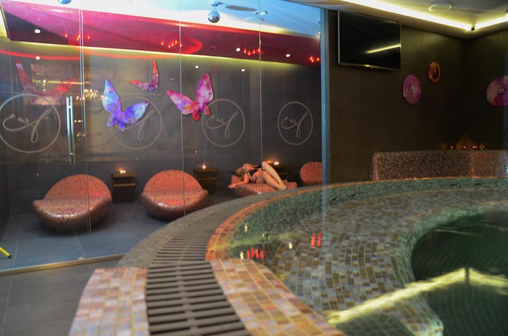 Hotel Azalia & Spa Niepołomice Exterior foto
