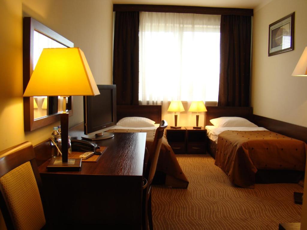 Hotel Azalia & Spa Niepołomice Quarto foto